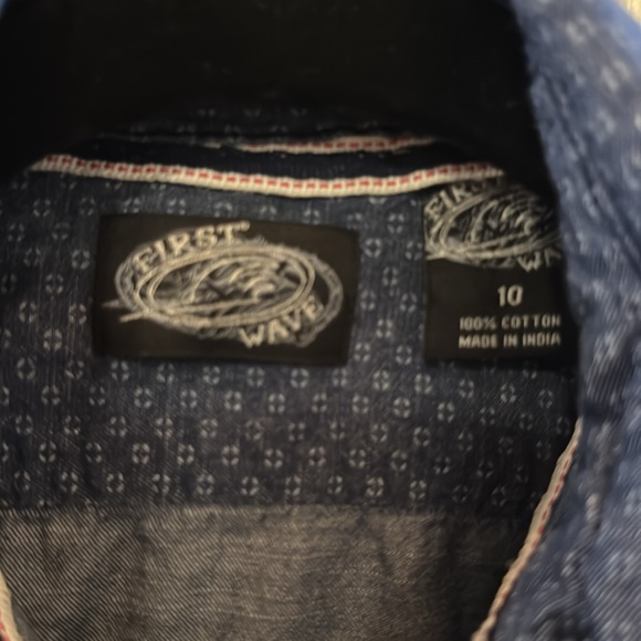 Boys first wave button down shirt - Picture 3 of 6